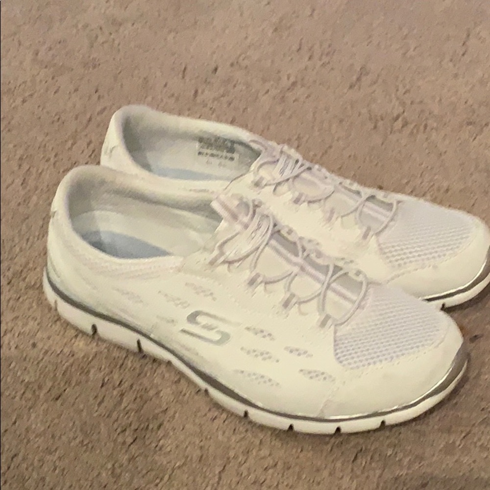 Skechers Going Places sneakers white 9.5w